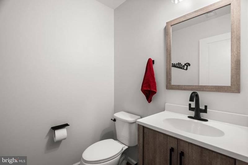 24857 Coats Sq, Aldie, VA 20105