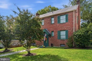 1708 N Hartford St, Arlington, VA 22201