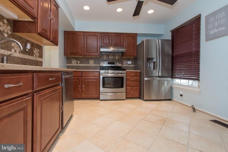12 Cinzano Ct, Gaithersburg, MD 20878