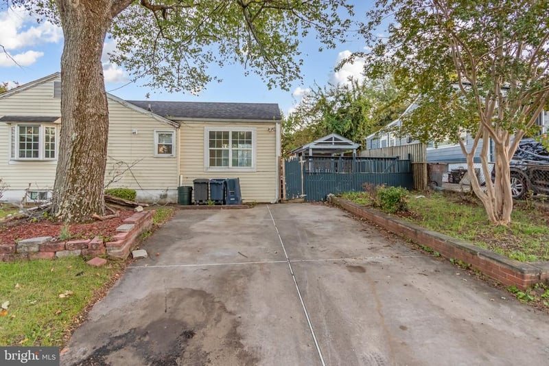 6306 Balfour Dr, Hyattsville, MD 20782