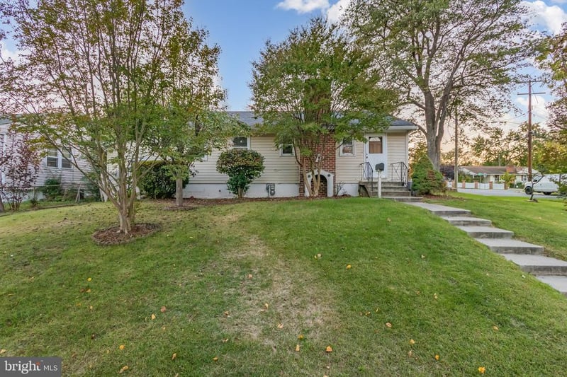 6306 Balfour Dr, Hyattsville, MD 20782