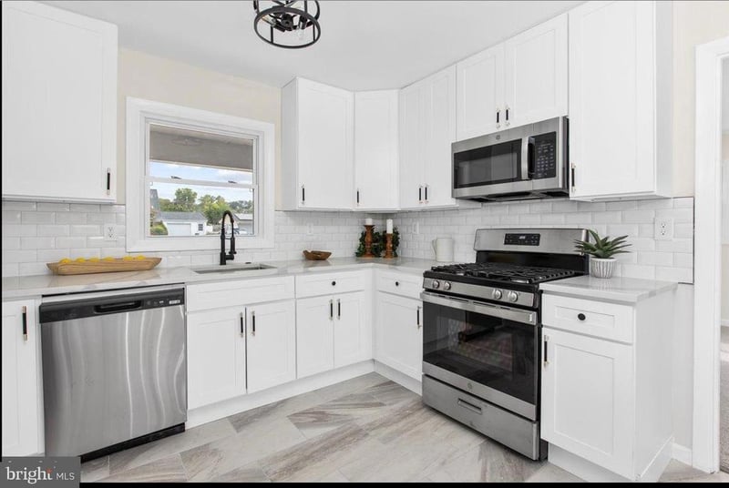 12200 Rockledge Dr, Bowie, MD 20715