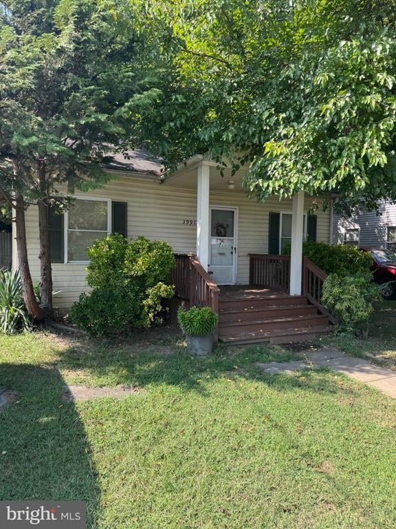 3997 White Haven Dr, Dumfries, VA 22026