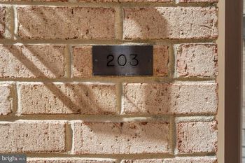 1124 25th St NW #203, Washington, DC 20037