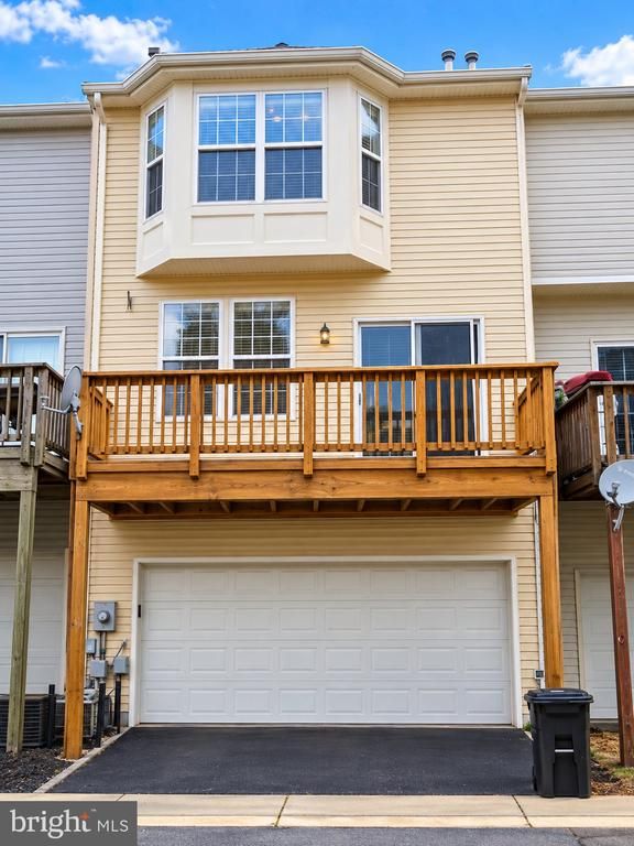 46214 Wales Ter, Sterling, VA 20165