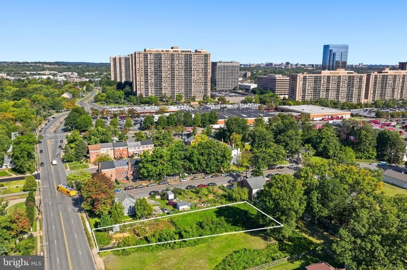 5241 Seminary Rd, Alexandria, VA 22311