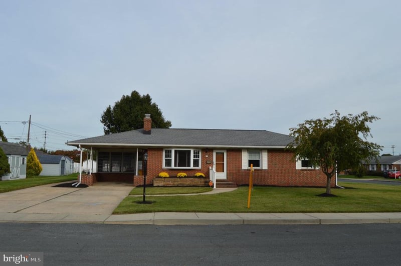 105 Juniper Cir, Linthicum Heights, MD 21090