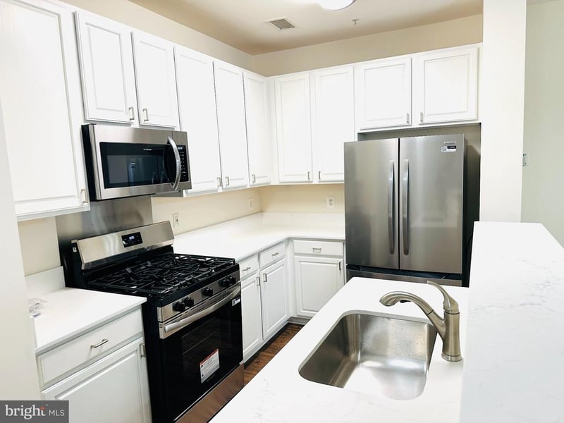 311 Cross Green St #A, Gaithersburg, MD 20878
