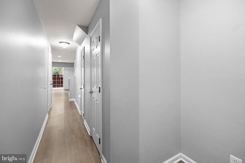 4929 Kilburn St, Alexandria, VA 22304