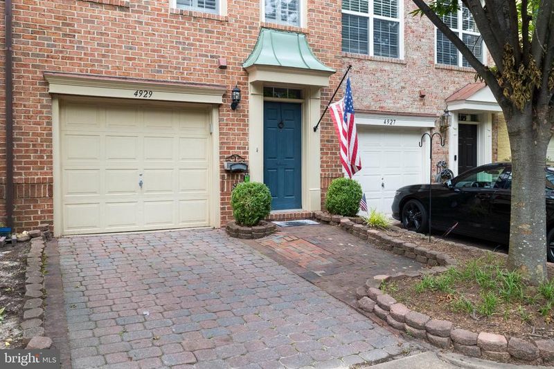 4929 Kilburn St, Alexandria, VA 22304