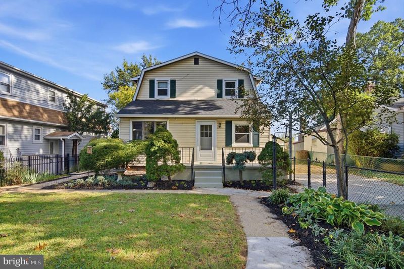 247 Hammarlee Rd, Glen Burnie, MD 21060