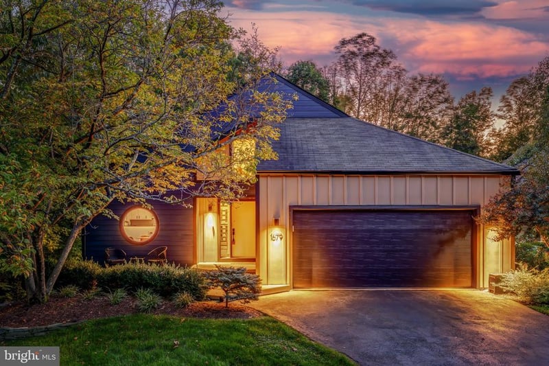 1679 Cedar Hollow Way, Reston, VA 20194