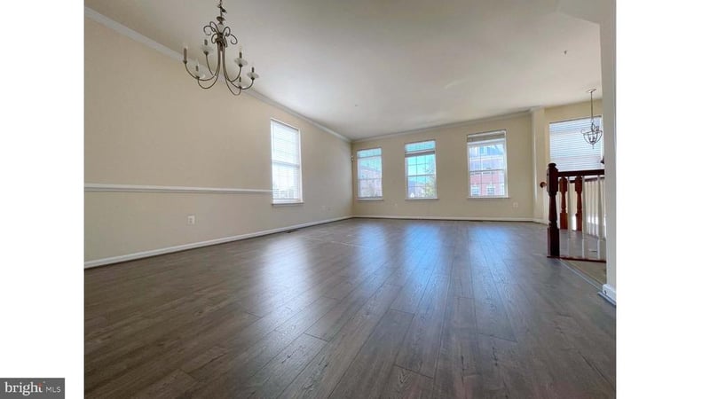 7165 Hummingbird Dr, Glen Burnie, MD 21060