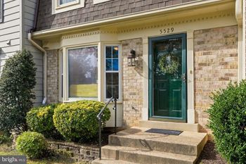 5529 Ridgeton Hill Ct, Fairfax, VA 22032