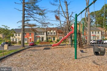 5529 Ridgeton Hill Ct, Fairfax, VA 22032