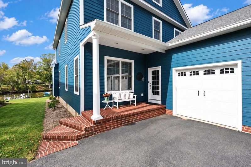 3596 S River Ter, Edgewater, MD 21037