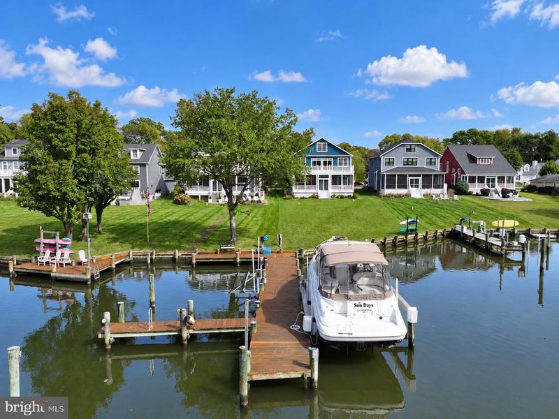 3596 S River Ter, Edgewater, MD 21037