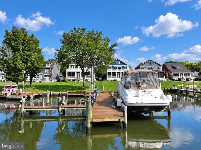 3596 S River Ter, Edgewater, MD 21037