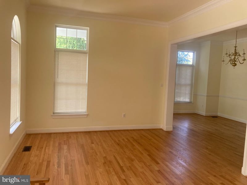 306 Game Creek Dr, Rockville, MD 20850