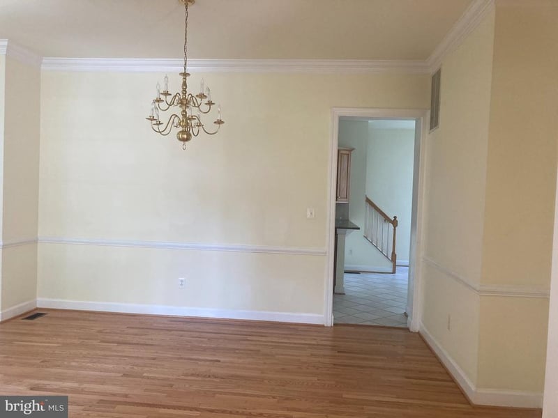 306 Game Creek Dr, Rockville, MD 20850