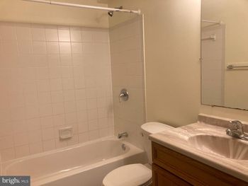 306 Game Creek Dr, Rockville, MD 20850