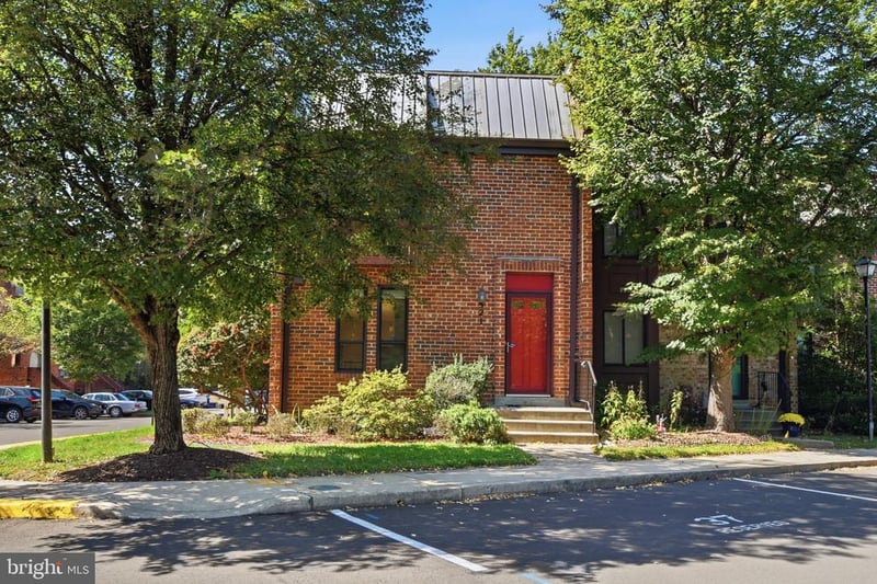 521 Brummel Ct NW #521, Washington, DC 20012