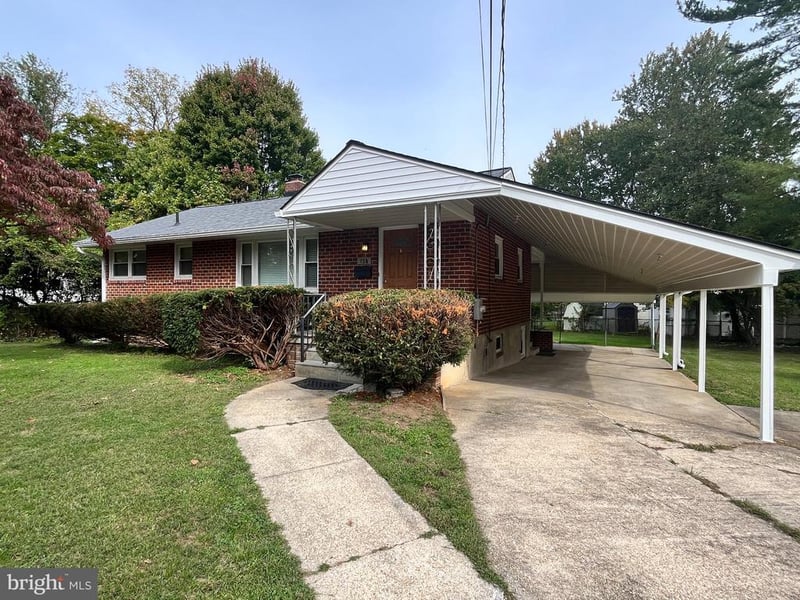 718 Maple Ave, Rockville, MD 20850