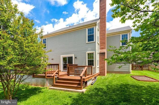 20704 Burnt Woods Dr, Germantown, MD 20874