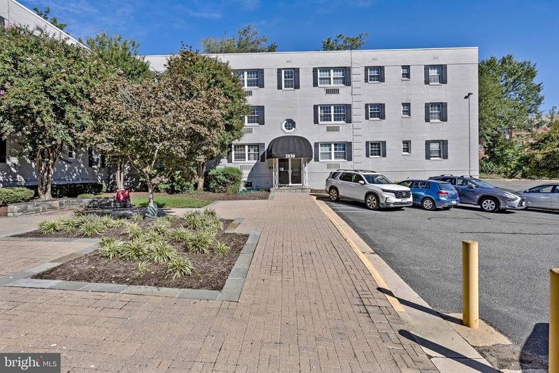 2030 N Vermont St #303, Arlington, VA 22207