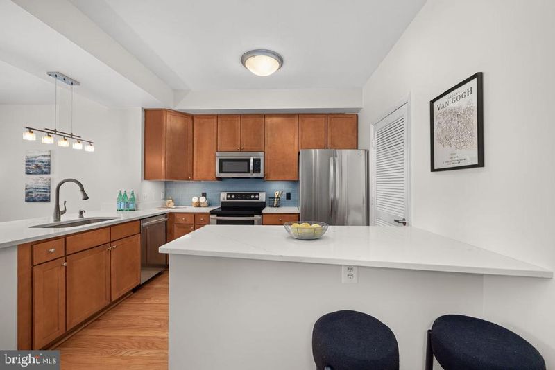 400 Massachusetts Ave NW #1012, Washington, DC 20001