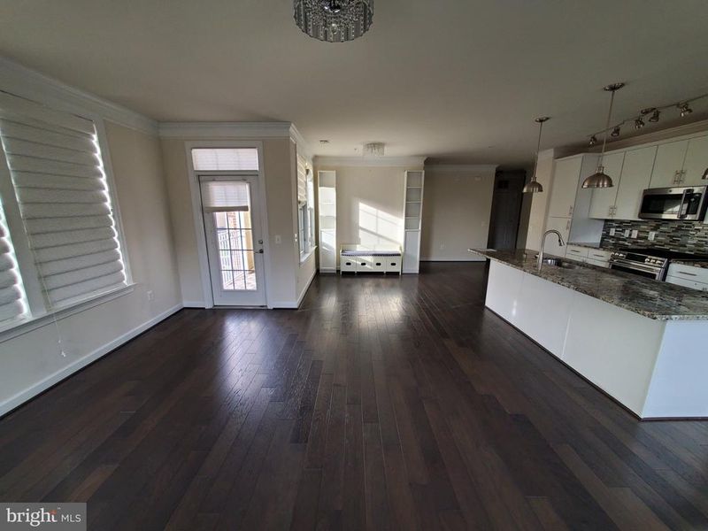 13740 Endeavour Dr #308, Herndon, VA 20171