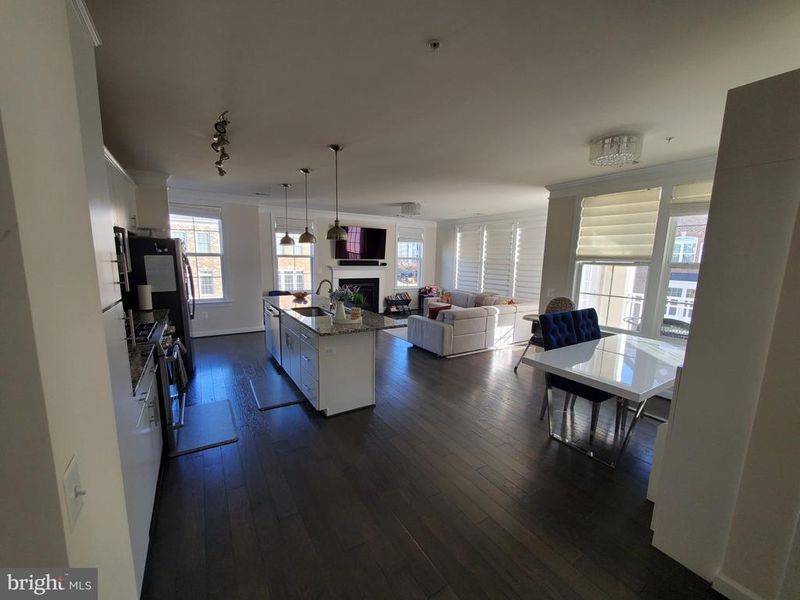 13740 Endeavour Dr #308, Herndon, VA 20171