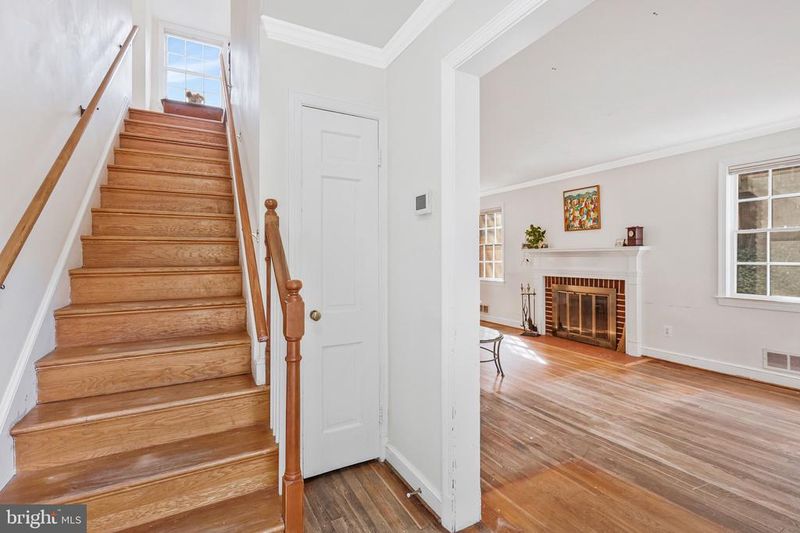 2431 N Utah St, Arlington, VA 22207
