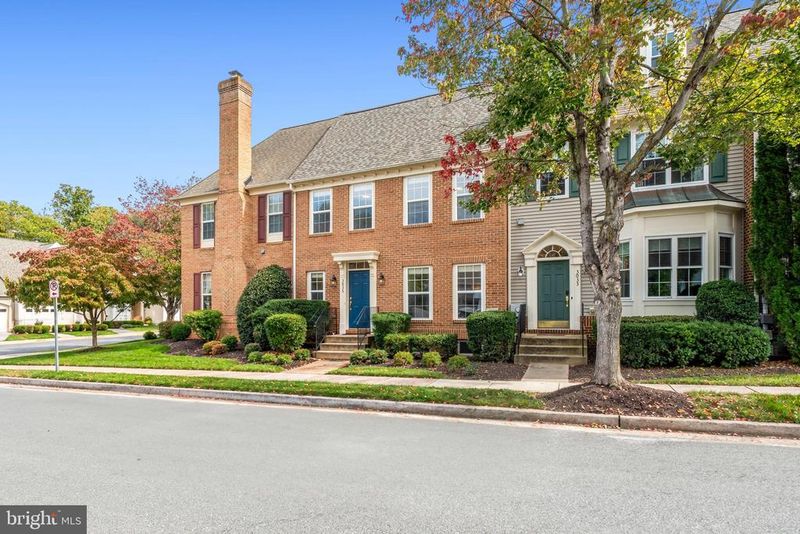3035 Arbor Square Dr, Frederick, MD 21701