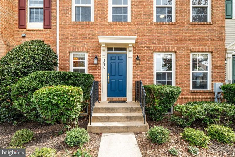 3035 Arbor Square Dr, Frederick, MD 21701