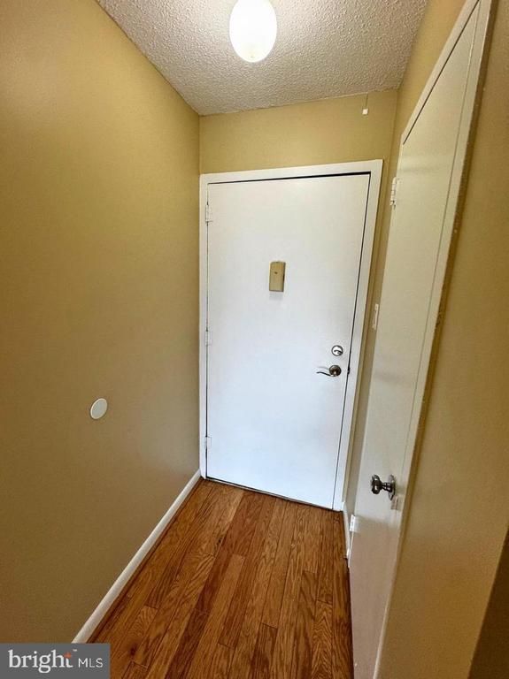 2500 N Van Dorn St #316, Alexandria, VA 22302