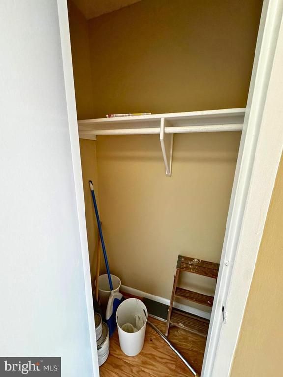 2500 N Van Dorn St #316, Alexandria, VA 22302