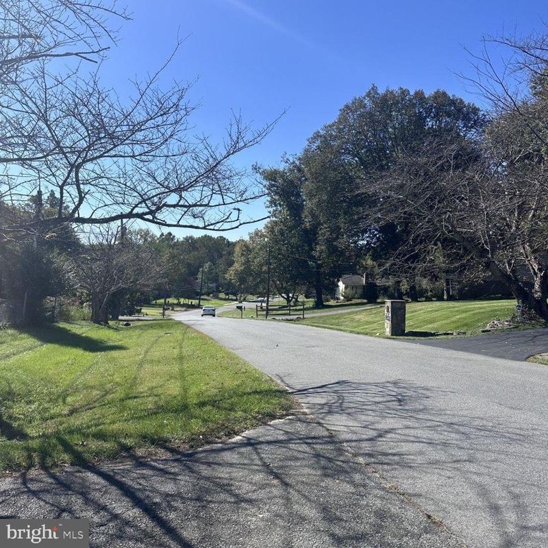 12313 Saint James Rd, Potomac, MD 20854