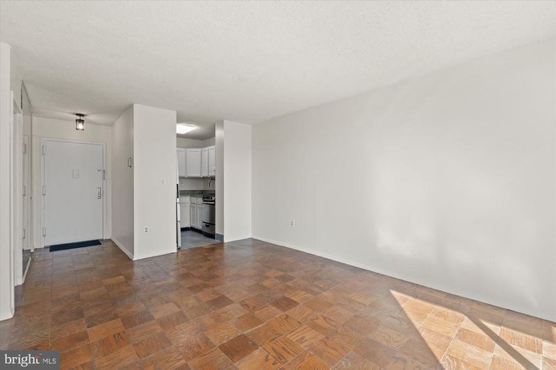 1225 Martha Custis Dr #905, Alexandria, VA 22302