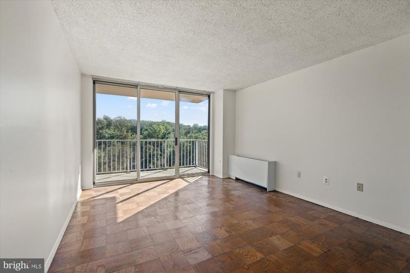 1225 Martha Custis Dr #905, Alexandria, VA 22302