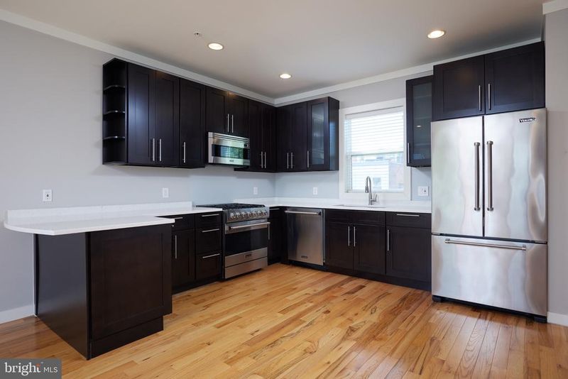 1326 Riggs St NW #2, Washington, DC 20009