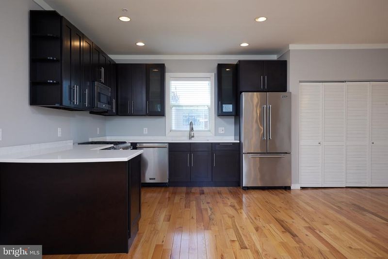 1326 Riggs St NW #2, Washington, DC 20009