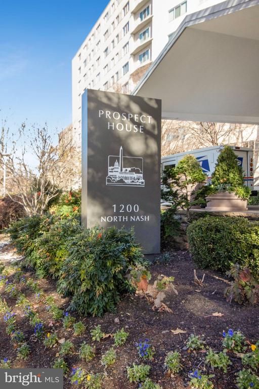 1200 N Nash St #554, Arlington, VA 22209