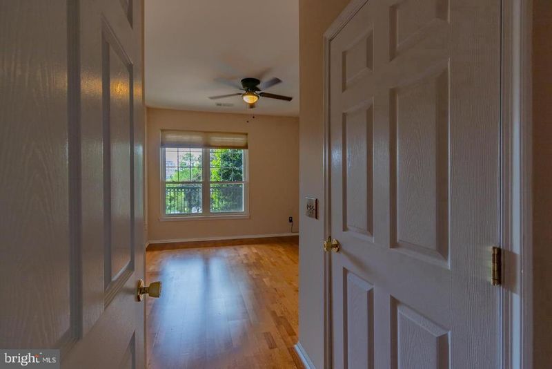 1600 Spring Gate Dr #2207, Mclean, VA 22102