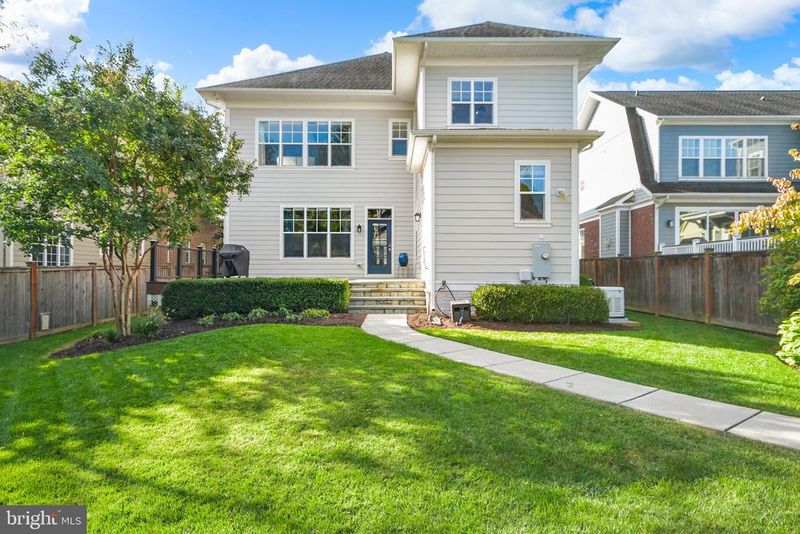 407 W 2nd St, Frederick, MD 21701
