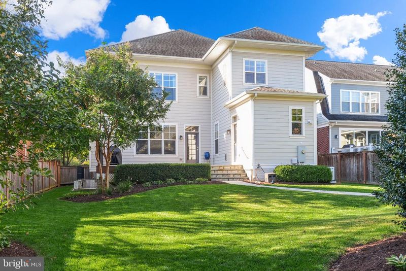 407 W 2nd St, Frederick, MD 21701