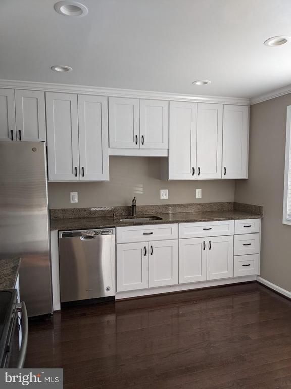 5821 Jacksons Oak Ct, Burke, VA 22015