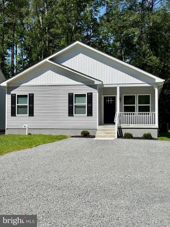 119 Merganser St, Montross, VA 22520