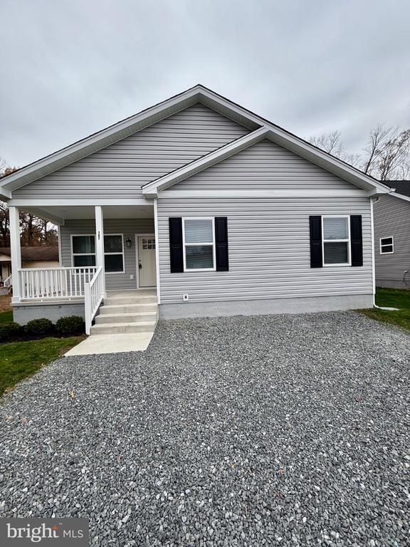 119 Merganser St, Montross, VA 22520