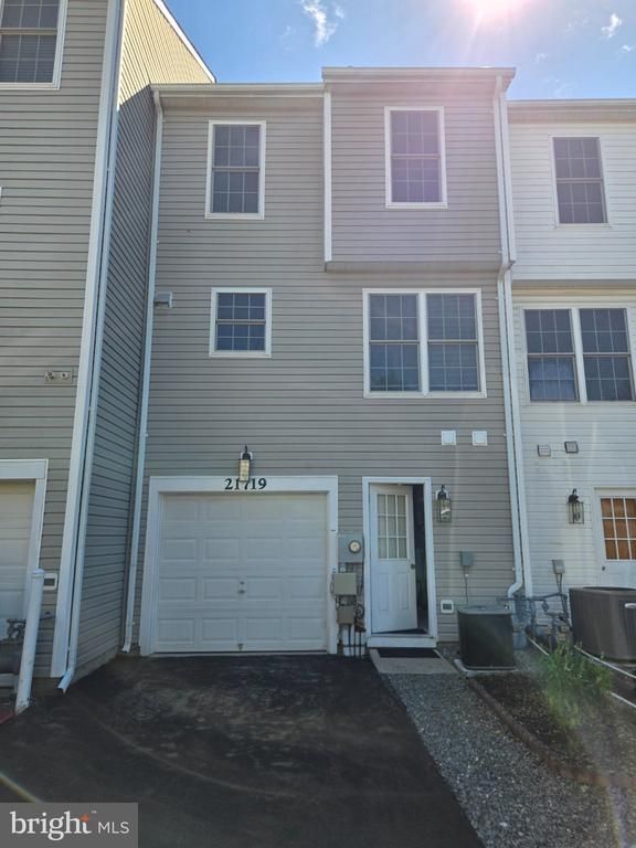 21719 Seneca Ayr Dr, Boyds, MD 20841